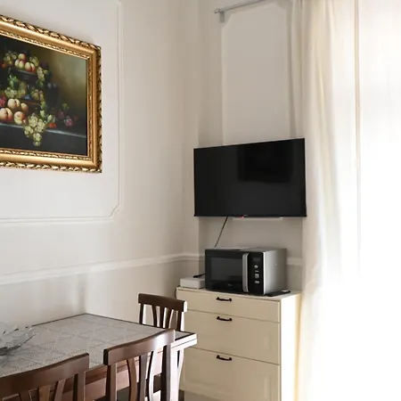 P050 - Porto Recanati, Elegante Trilocale In Centro Storico * Porto Recanati